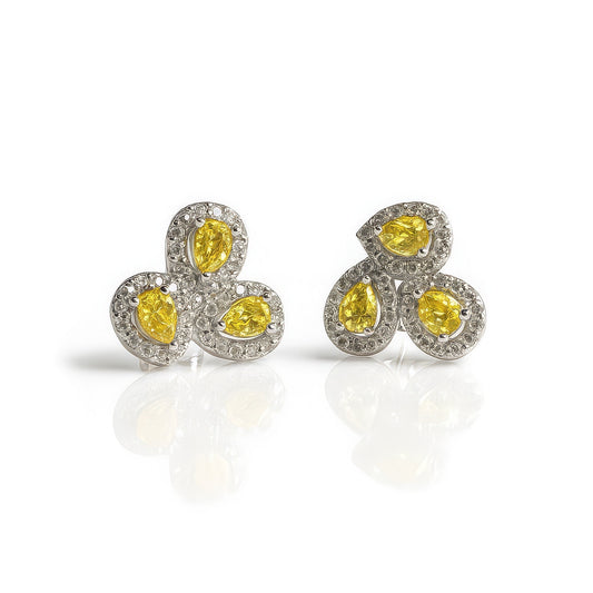 GOLDEN TRIO STUD EARRINGS